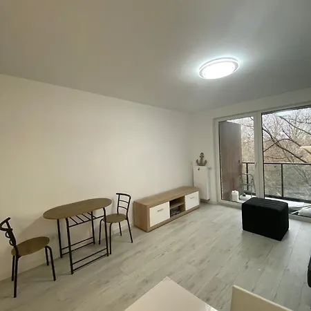 Appartement With Parking Warschau